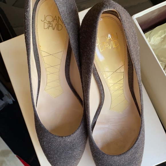 Joan & David grey heel good condition 
5 inch - Picture 6 of 7